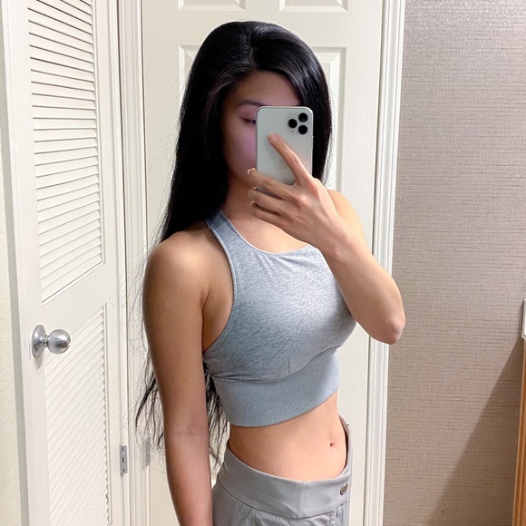 nwot Alo Yoga Serenity Alosoft bra